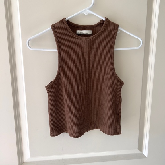 OAK + FORT Tops - Oak and Fort Ribbed Cropped Slim Fit Seamless Crewneck Waist-length Tank Top